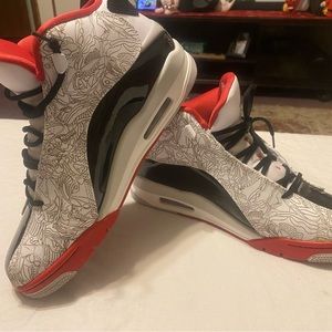 Like new I barely put them on like 3 time they in great conditions